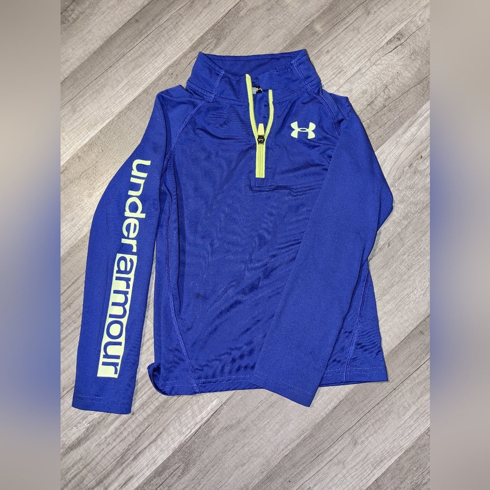 Under Armour Girls Size 5 Long Sleeve